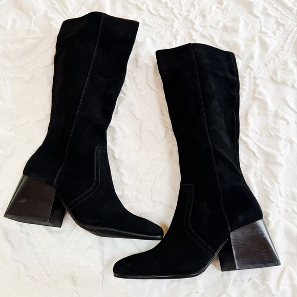 Blondo Tessa Waterproof Boots Size 9.5
New $220 - Picture 3 of 10